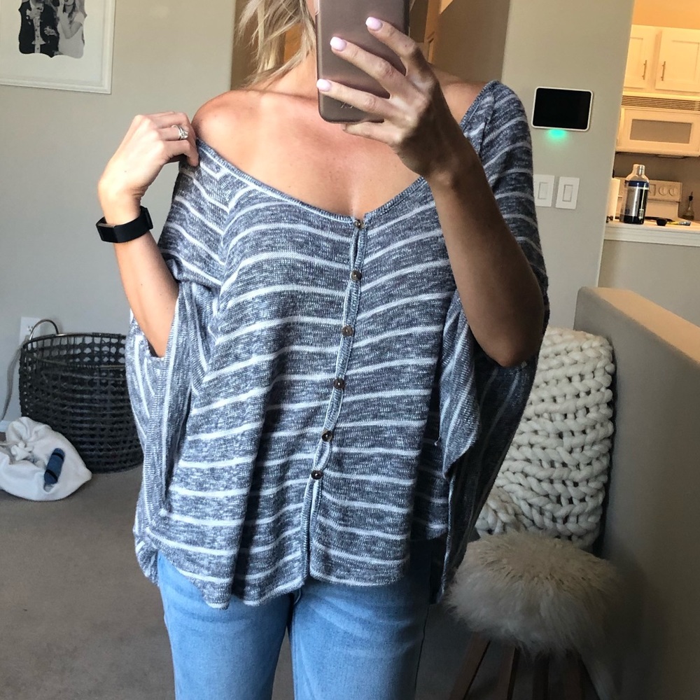 LOLA top size medium